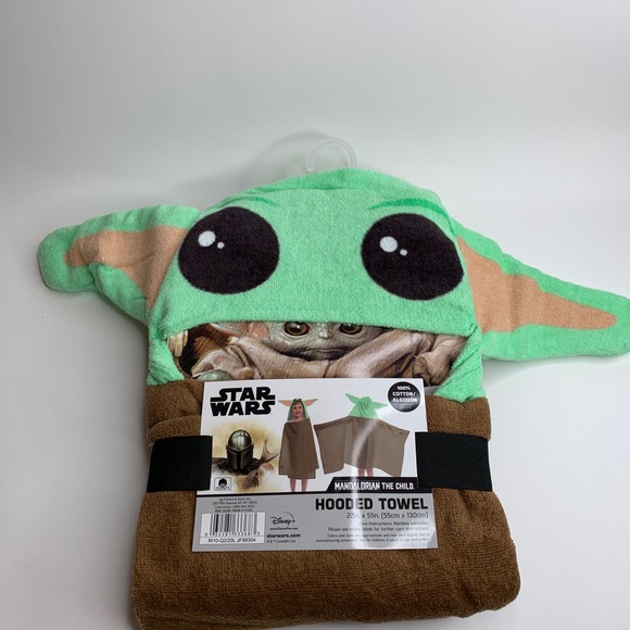 Disney Star War Baby Yoda Hooded Towel 521B01 Easter Basket Pool Beach Vacation - Picture 1 of 4